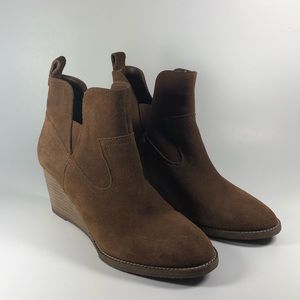 New Blondo Irving Waterproof Camel Wedgie Boot